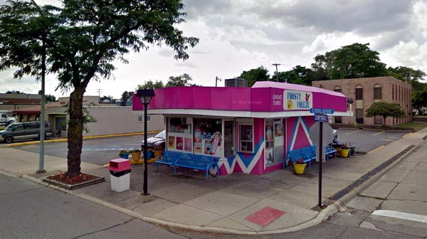 Tastee-Freez - Berkley - 2415 Coolidge Hwy (newer photo)